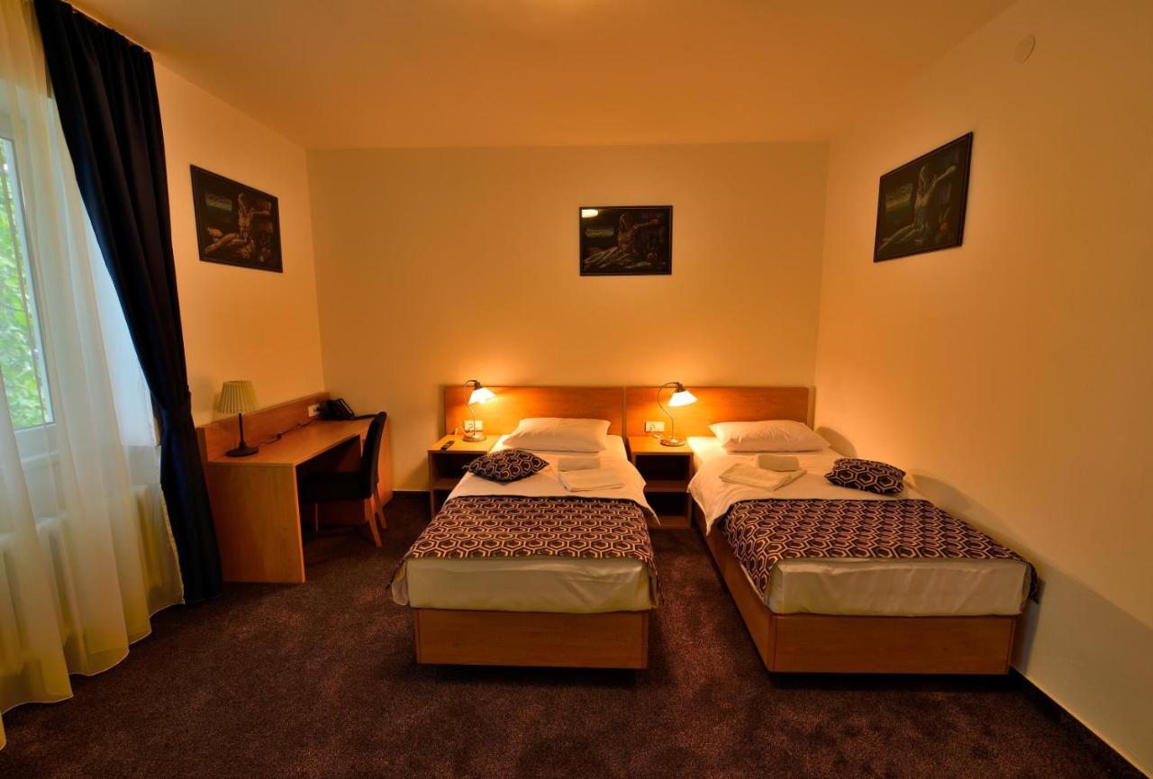 Orient Hotel Nablus Exterior photo